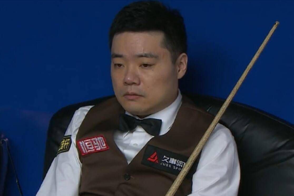 全场比赛结束，荷兰6-0直布罗陀！